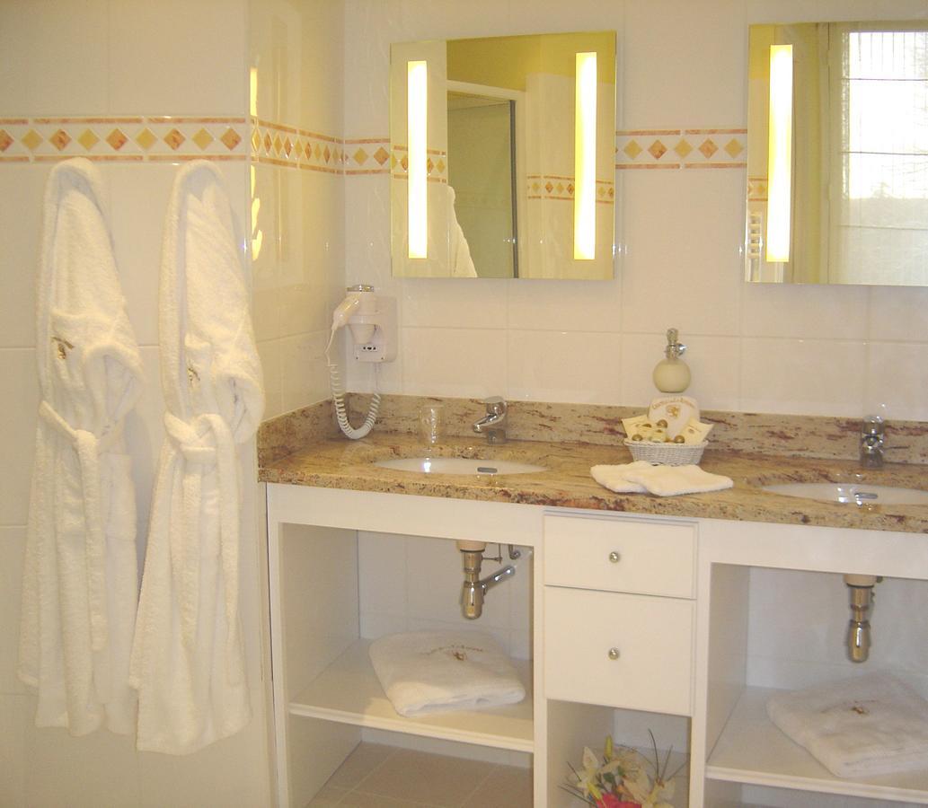 Chateau De La Riviere Bed & Breakfast La Riviere  Luaran gambar
